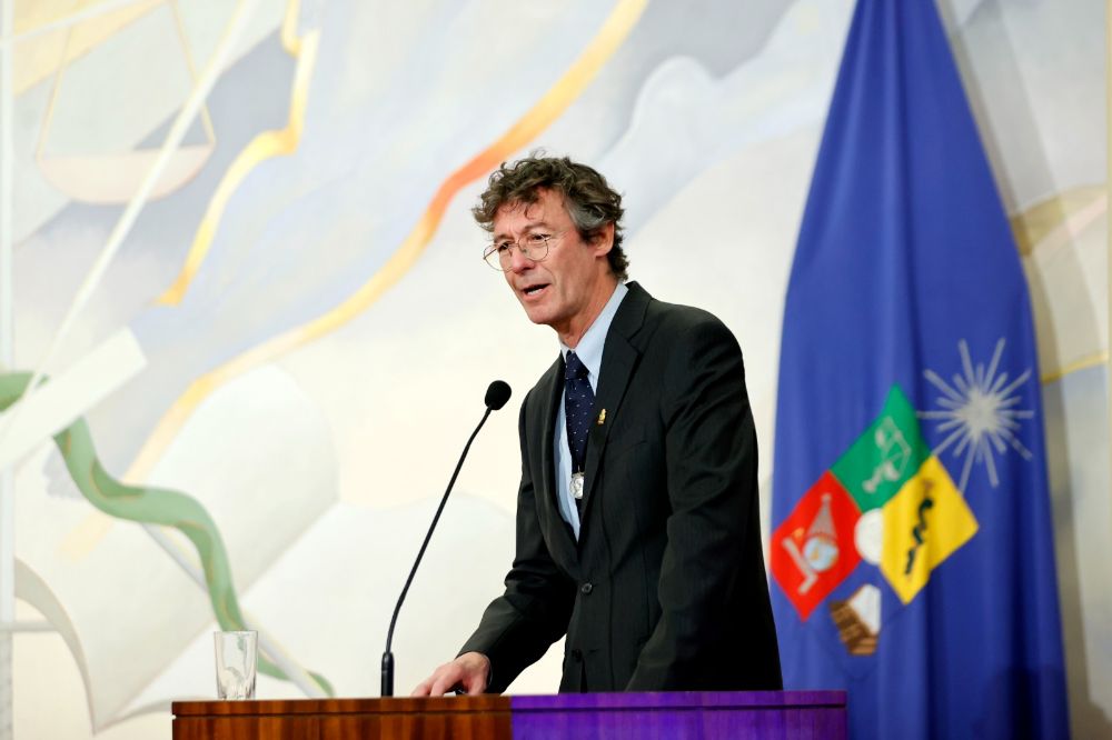 El Vicerrector de Asuntos Académicos, Claudio Pastenes Villarreal, también participó de la ceremonia donde detalló que el principal objetivo es "lograr avanzar hacia la formación de jóvenes que sepan dialogar entre las disciplinas”. 